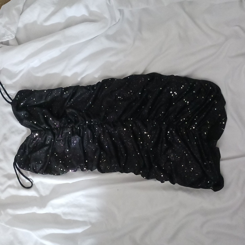 Sparkly Black Tight Dress // Size Medium // Stretchy // Brand Sabora //